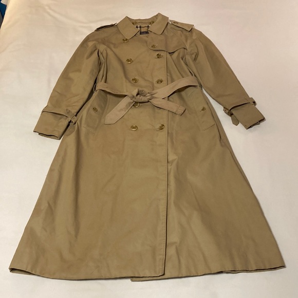 Iconic Burberry trench coat.
